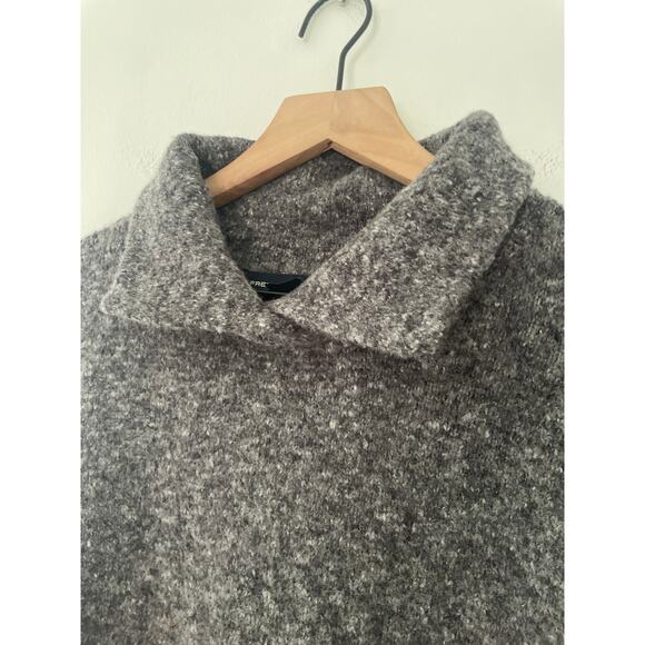 ⭐️ 3/$20 French Connection Gray Wool Collared Sweater Medium Marled Knit - Picture 5 of 9